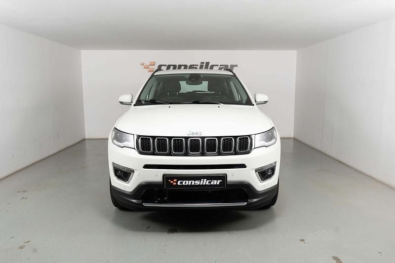 Branco Usado 2020 Jeep Compass Limited SUV | € 20.980 (Preço justo) - Imagem 1/4