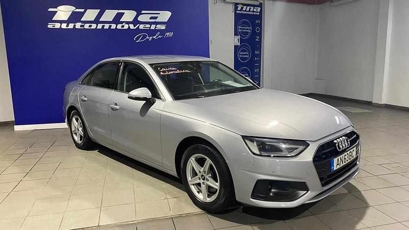 Usado Audi A4 163 HP (119 kW) 2021 Cinzento Sedan
