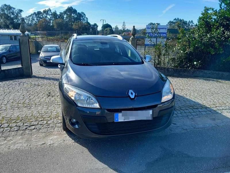 Usado Renault Mégane GrandTour 110 HP (80 kW) 2010 Cinzento Carrinha