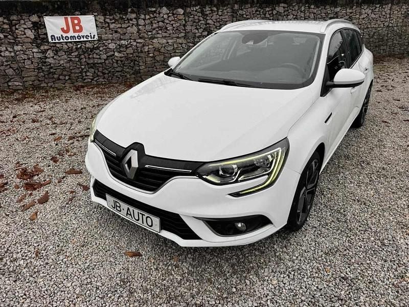 Usado Renault Mégane IV 115 HP (84 kW) 2021 Branco Carrinha