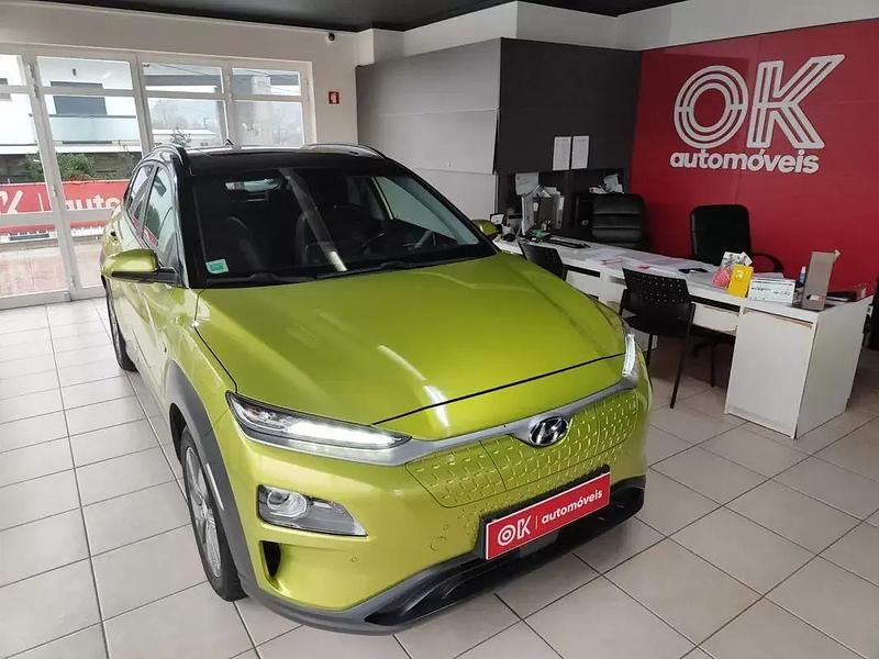 Usado Hyundai Kauai Premium 150 kW (204 HP) 2019 Verde escuro SUV