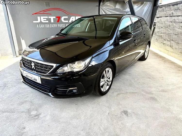 Preto Usado 2018 Peugeot 308 Style Sedan | € 10.990 (Preço justo) - Imagem 1/1