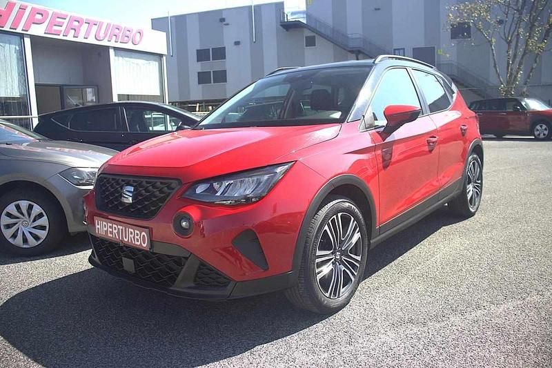 Usado Seat Arona 110 HP (80 kW) 2022 Vermelho SUV