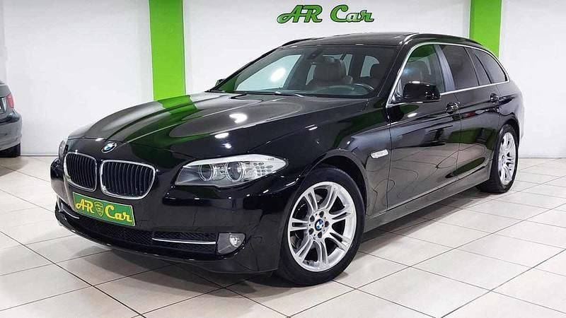 Preto Usado 2011 BMW 520 Carrinha | € 13.850 (Preço justo) - Imagem 1/4