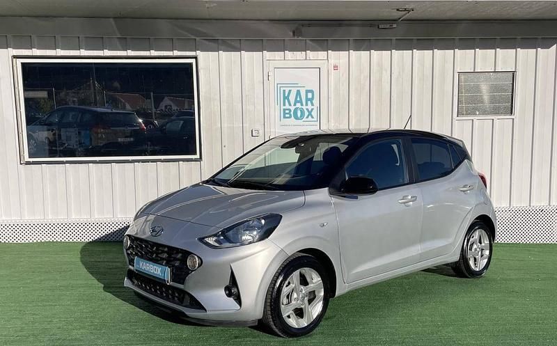 Cinzento Usado 2023 Hyundai i10 Comfort Citadino | € 15.990 (Preço justo) - Imagem 1/4