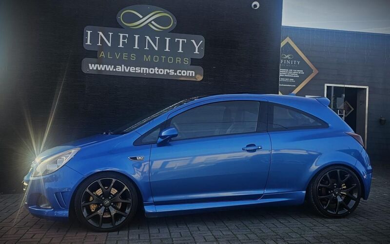 Azul Usado 2007 Opel Corsa Citadino | € 14.000 - Imagem 1/4
