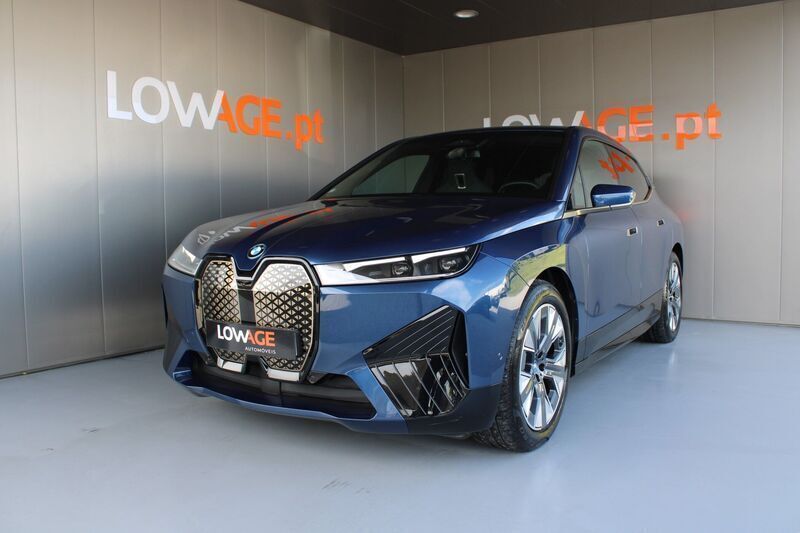 Azul Usado 2023 BMW iX SUV | € 71.900 (Preço justo) - Imagem 1/4