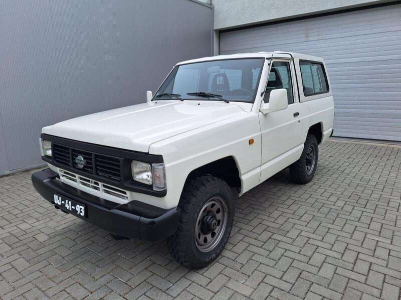 Usado Nissan Patrol 115 HP (84 kW) 1990 Branco SUV