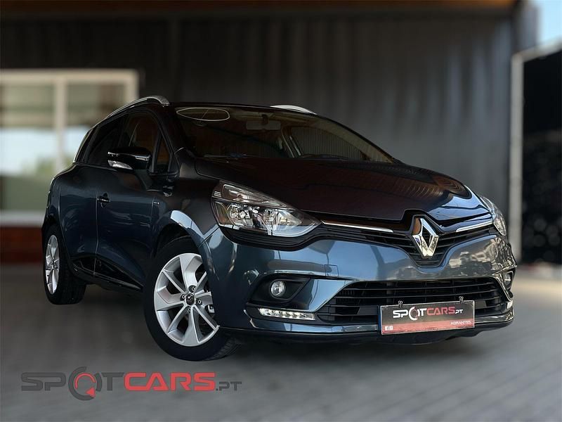 Cinza Usado 2018 Renault Clio GrandTour LIMITED Carrinha | € 12.890 (Preço justo) - Imagem 1/4