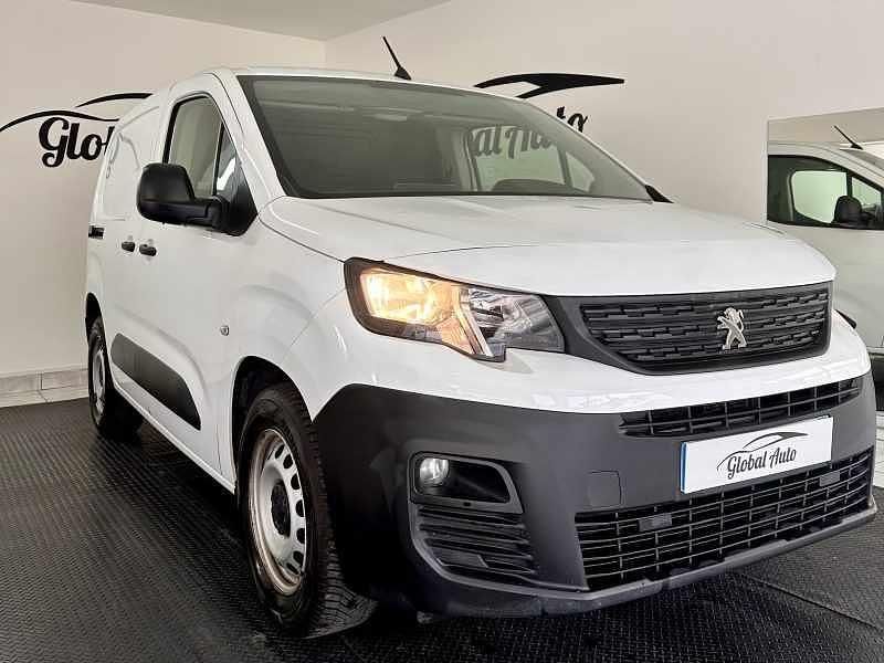 Branco Usado 2020 Peugeot Partner Van | € 10.900 (Bom preço) - Imagem 1/4