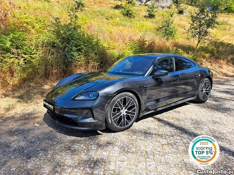 Cinza Usado 2024 Porsche Taycan Performance Package Sedan | € 109.500 - Imagem 1/1