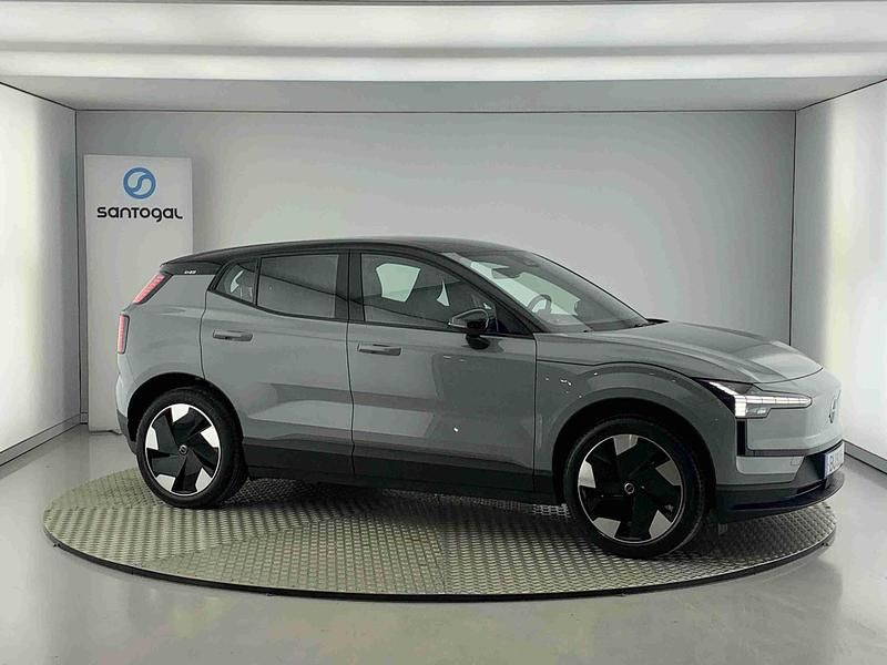 Cinzento Usado 2024 Volvo EX30 Plus SUV | € 38.490 (Preço justo) - Imagem 1/4