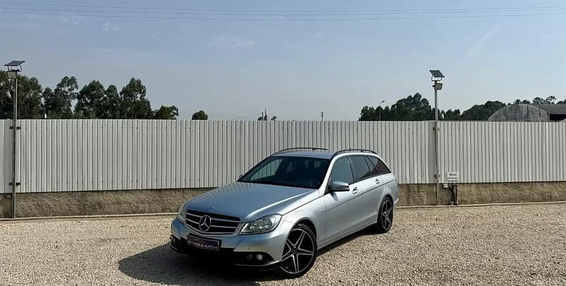 Cinza prata Usado 2014 Mercedes C180 Avantgarde Edition Carrinha | € 14.900 (Preço justo) - Imagem 1/1