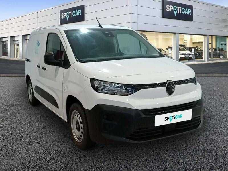Branco Novo 2024 Citroën Berlingo Monovolume | € 22.390 - Imagem 1/4