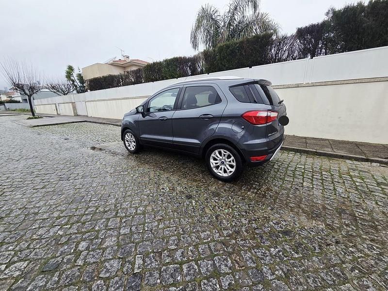 Usado Ford Ecosport 125 HP (91 kW) 2016 SUV