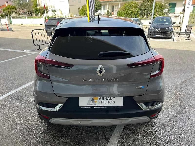 Usado Renault Captur 160 HP (117 kW) 2021 Antracite SUV