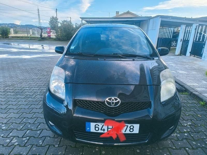 Usado 2009 Toyota Yaris Sedan | € 5.400 (Preço justo) - Imagem 1/4