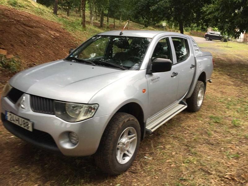 Usado 2009 Mitsubishi L200 Pickup | € 14.900 (Bom preço) - Imagem 1/4