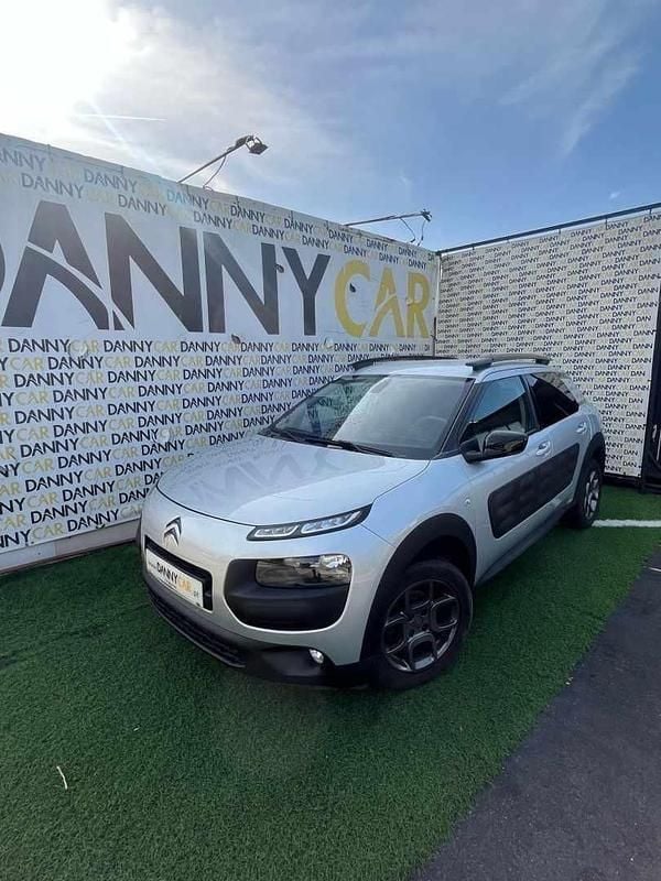 Cinzento Usado 2017 Citroën C4 Cactus Citadino | € 13.990 (Preço justo) - Imagem 1/4
