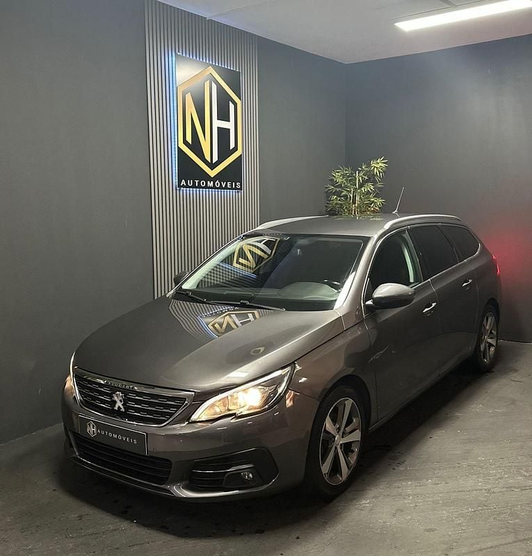 Cinza Usado 2019 Peugeot 308 Allure Carrinha | € 8.990 (Super Preço) - Imagem 1/4