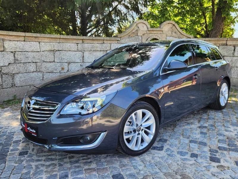 Cinza Usado 2014 Opel Insignia Cosmo Carrinha | € 14.990 - Imagem 1/4