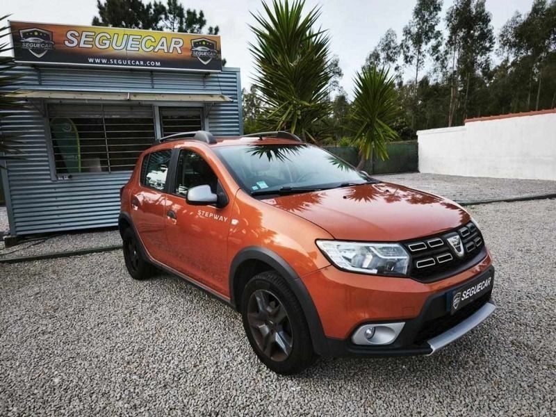 Outra Usado 2018 Dacia Sandero Stepway Citadino | € 12.600 (Preço justo) - Imagem 1/4