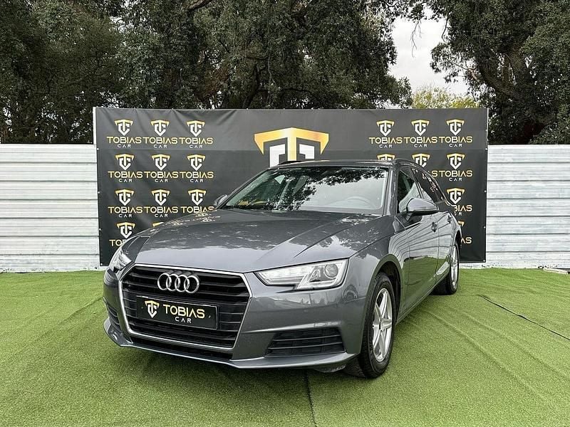 Cinza Usado 2019 Audi A4 Sport Sedan | € 23.900 (Super Preço) - Imagem 1/4