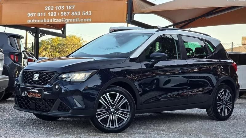 Azul escuro Usado 2022 Seat Arona Style SUV | € 16.000 (Preço justo) - Imagem 1/4