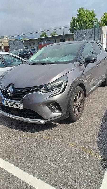 Cinzento Usado 2021 Renault Captur SUV | € 14.000 (Super Preço) - Imagem 1/4
