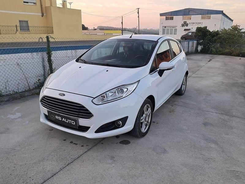 Usado 2014 Ford Fiesta | € 7.500 - Imagem 1/4