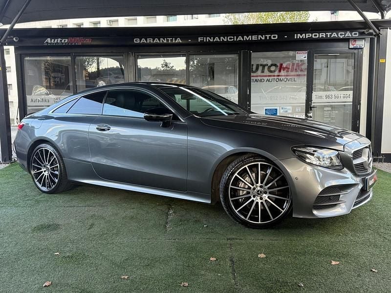 Cinza Usado 2019 Mercedes E220 AMG line Coupé | € 39.500 (Super Preço) - Imagem 1/4
