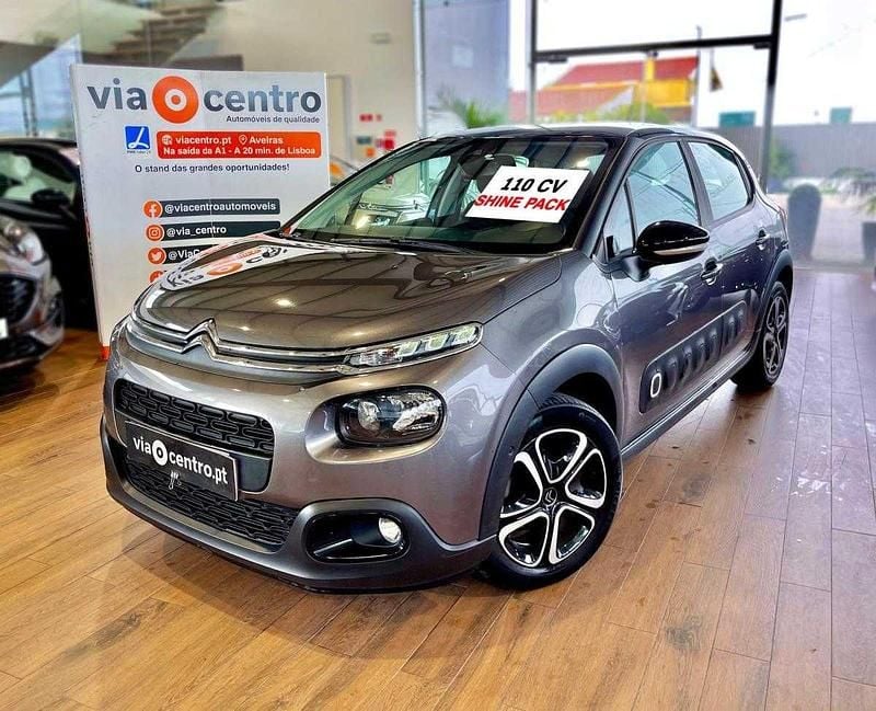 Cinza Usado 2020 Citroën C3 PureTech Citadino | € 12.650 (Bom preço) - Imagem 1/4