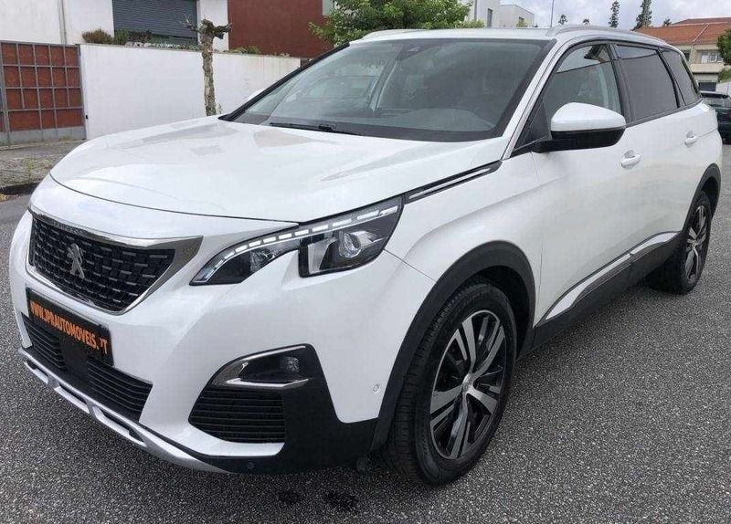 Perola Usado 2019 Peugeot 5008 Allure Monovolume | € 20.490 (Preço justo) - Imagem 1/4