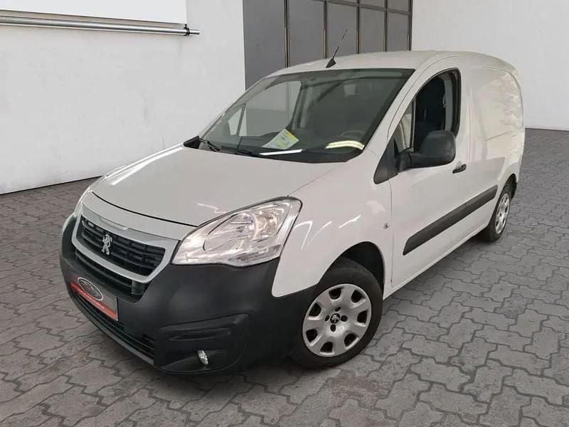 Branco Usado 2018 Peugeot Partner Van | € 10.950 (Preço justo) - Imagem 1/4