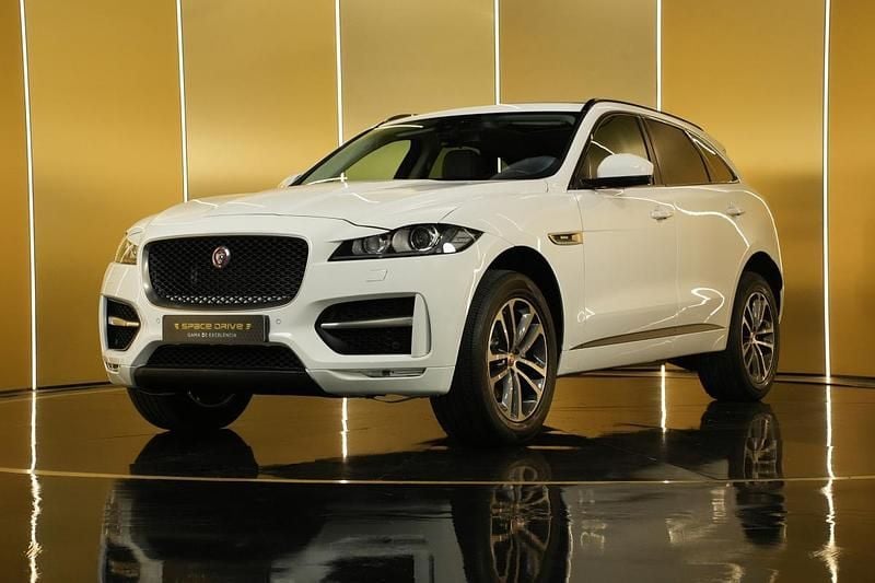Usado Jaguar F-Pace 180 HP (132 kW) 2018 Branco SUV