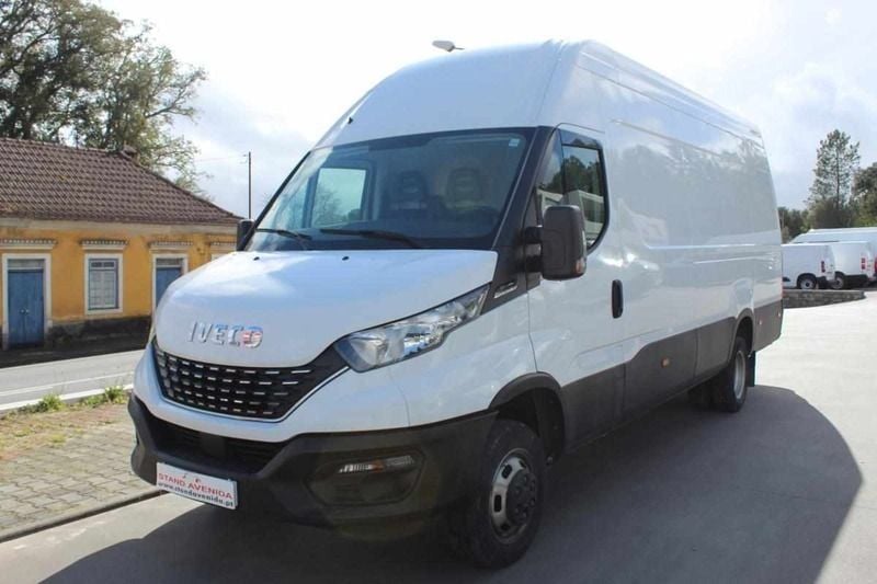 Branco Usado 2021 Iveco Daily | € 23.400 (Preço justo) - Imagem 1/4