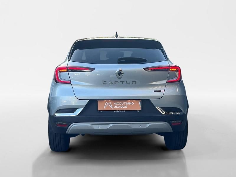 Usado Renault Captur Techno 160 HP (117 kW) 2024 Cinza SUV