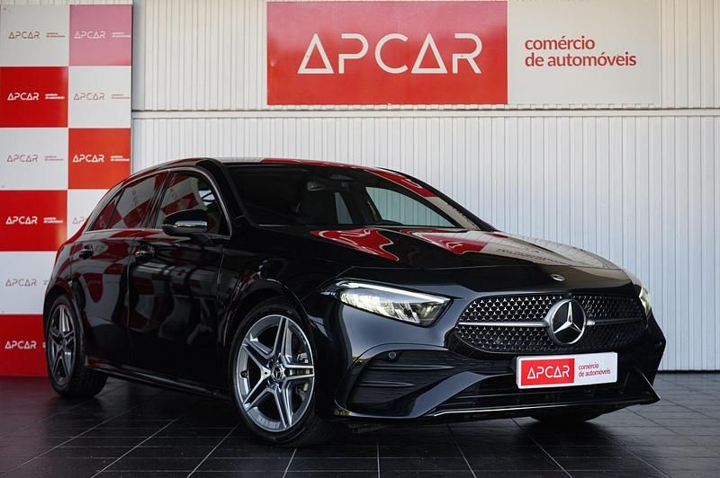 Preto Usado 2024 Mercedes A200 Sedan | € 34.900 (Preço justo) - Imagem 1/4