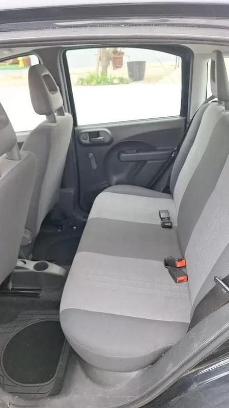 Usado Fiat Panda Active 69 HP (50 kW) 2012 Preto Citadino