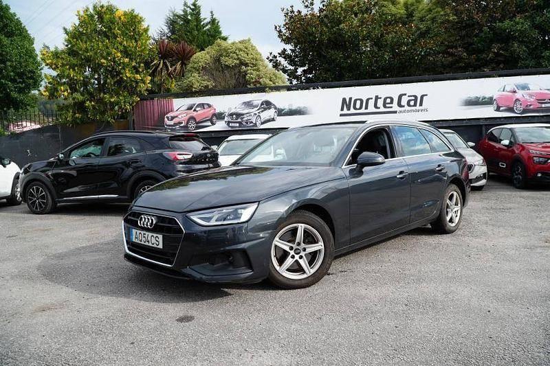 Cinza Usado 2022 Audi A4 Carrinha | € 25.250 (Super Preço) - Imagem 1/4