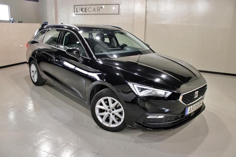 Usado Seat Leon ST 115 HP (84 kW) 2022 Preto Carrinha
