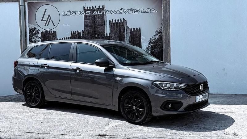 Cinzento Usado 2019 Fiat Tipo Wagon Carrinha | € 8.980 (Preço justo) - Imagem 1/4