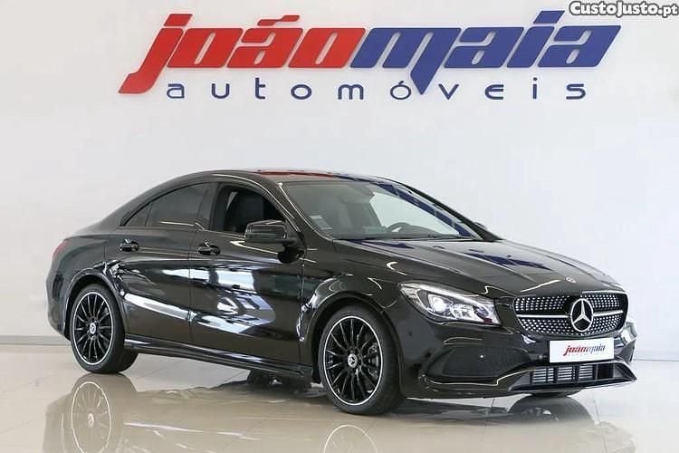Preto Usado 2015 Mercedes CLA180 AMG line Sedan | € 19.800 (Preço justo) - Imagem 1/1