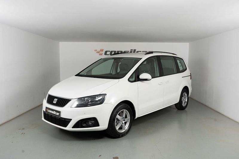 Usado Seat Alhambra Reference 140 HP (102 kW) 2015 Branco Monovolume