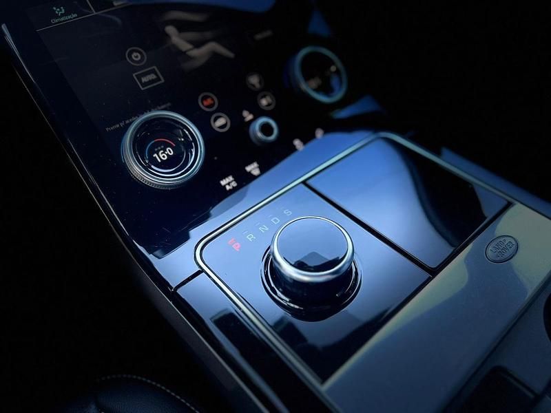 Usado Land Rover Range Rover Velar 180 HP (132 kW) 2019 Preto SUV