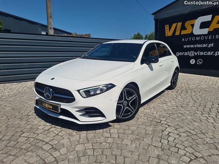 Branco Usado 2022 Mercedes A180 AMG line Citadino | € 29.500 (Bom preço) - Imagem 1/1