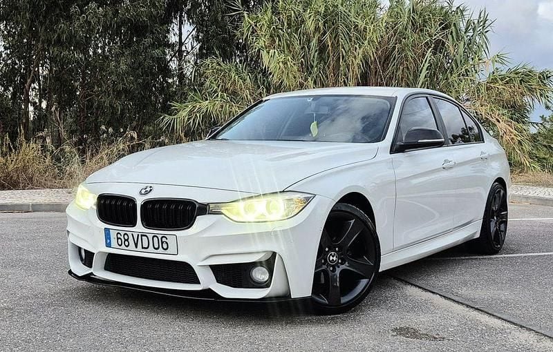 Usado 2013 BMW 320 Comfort Edition Sedan | € 14.750 - Imagem 1/4
