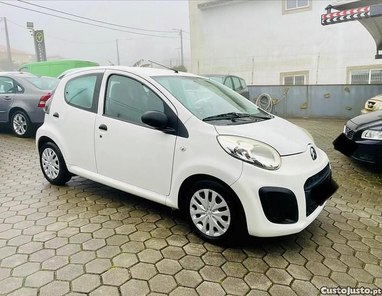 Usado Citroën C1 SELECTION 68 HP (50 kW) 2014 Branco Citadino