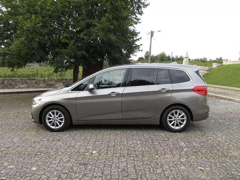 Usado BMW 216 Gran Tourer Advantage 116 HP (85 kW) 2016 Bege Monovolume