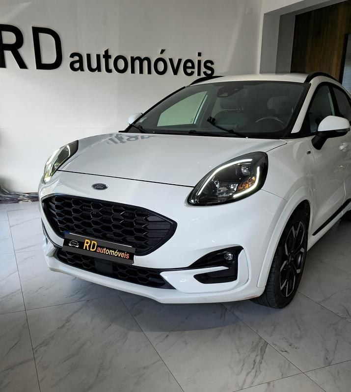 Branco Usado 2021 Ford Puma Gen-E ST-Line | € 24.000 - Imagem 1/4